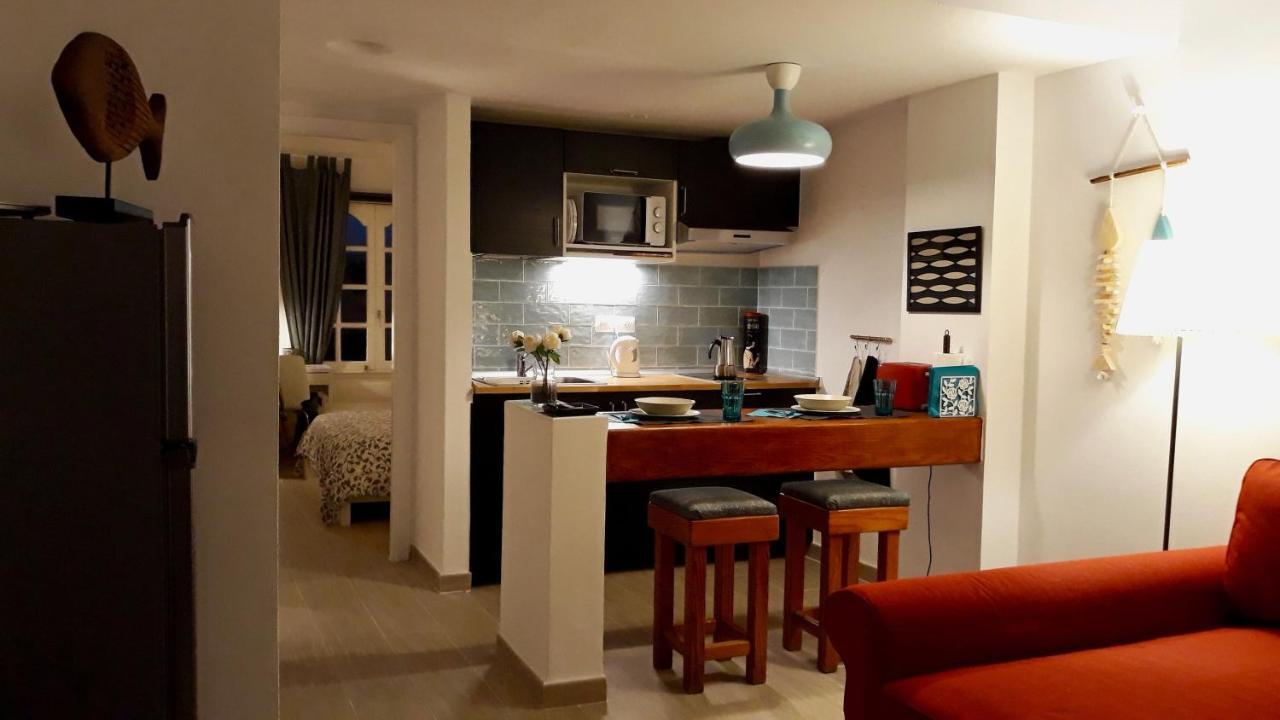 Aqua Apt Sunrise & Sea Views กอสตา เตกีสเซ ภายนอก รูปภาพ